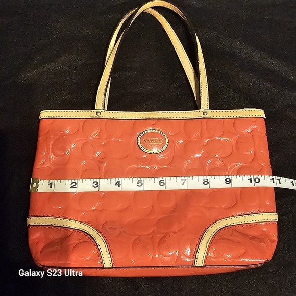 Coach F48166 PEYTON EMBOSSED PATENT TOP HANDLE TOTE - Picture 9 of 16